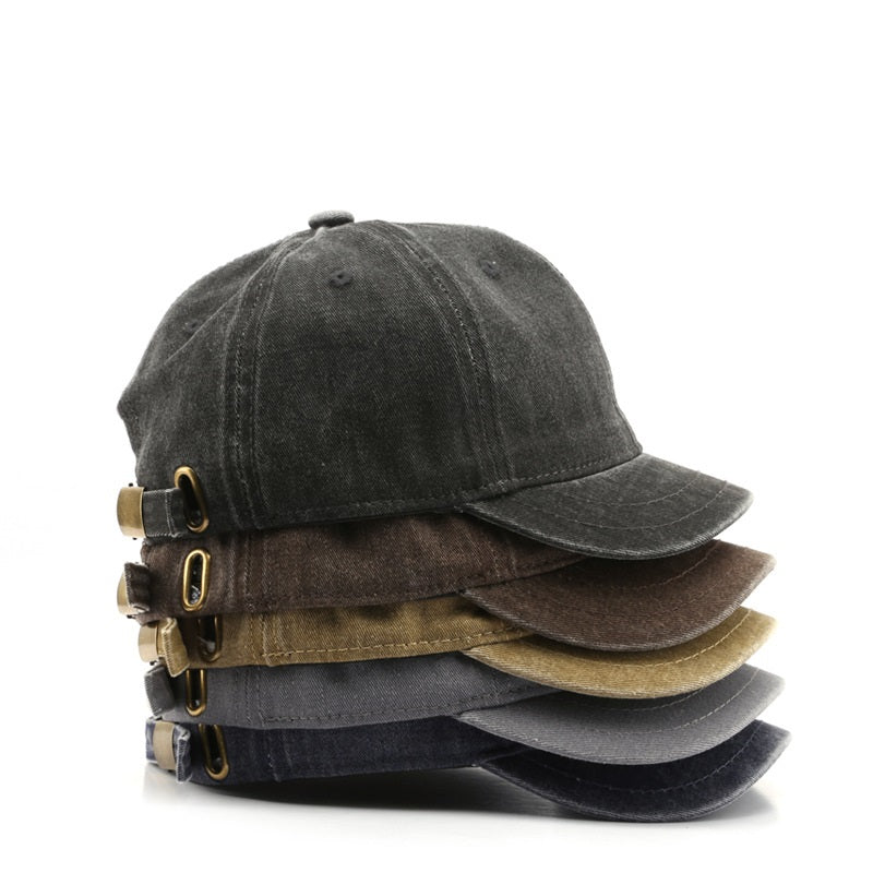 Gorra con visera corta en muchos colores diferentes