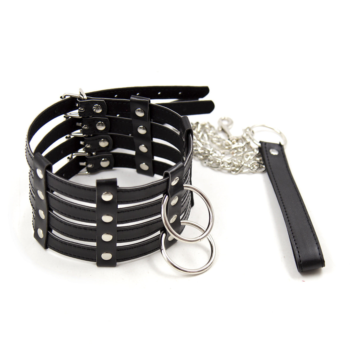 Halskette mit Choker mit vielen Bändern und Ringen