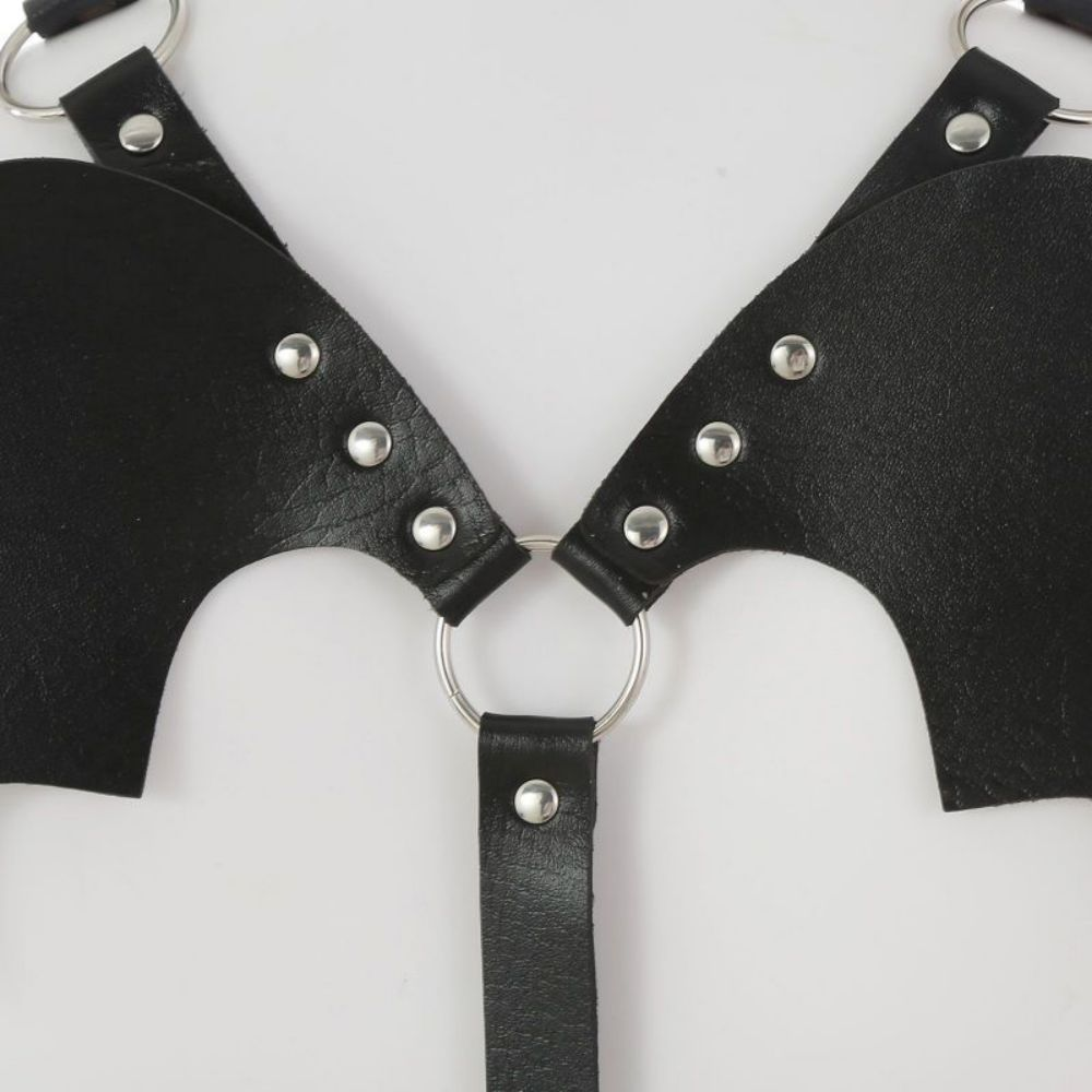 Harness with bat wings