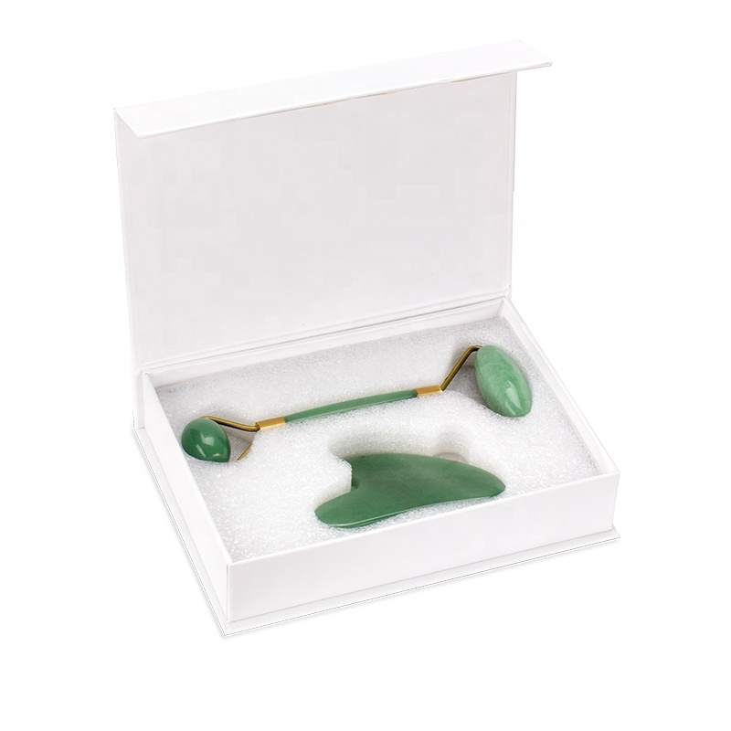 Ansiktsroller och skrapa, combi-box i Grön Aventurin. Jade face roller, Gua Sha