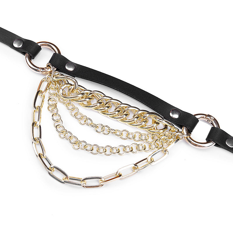Choker or necklace with chains