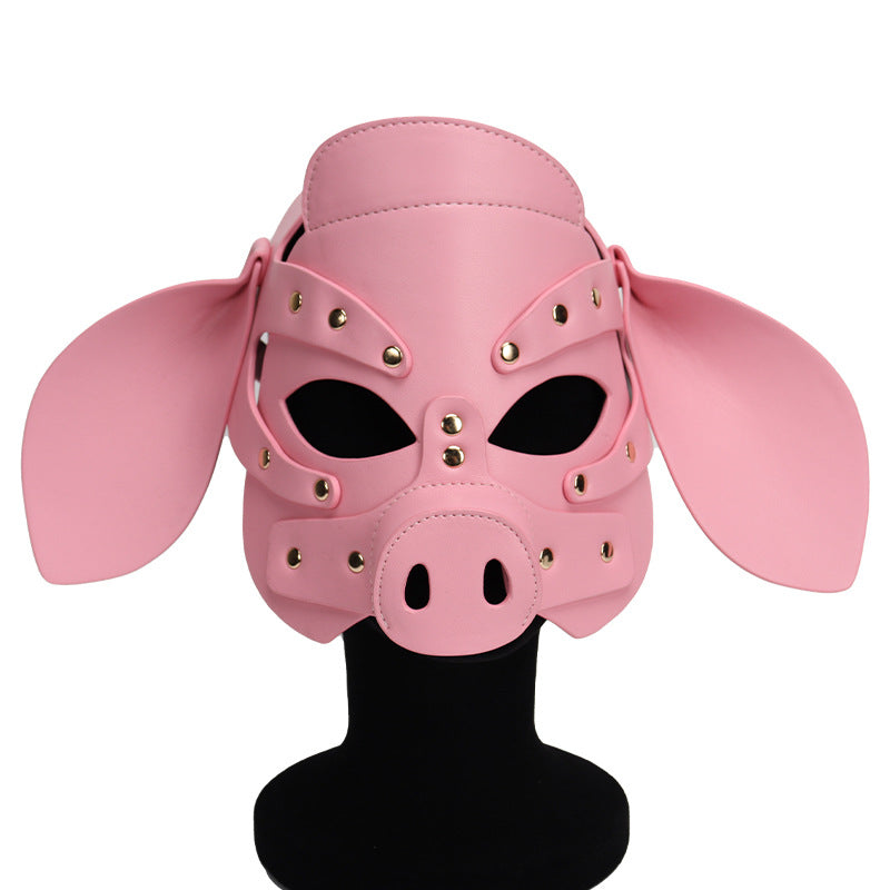 Mask, pig or pig