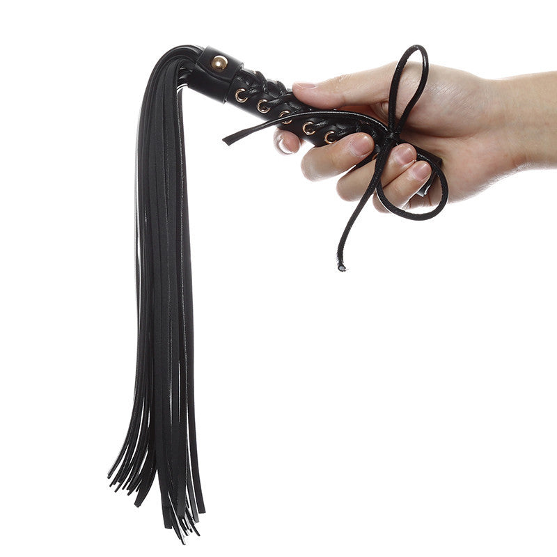 Flogger, black whip