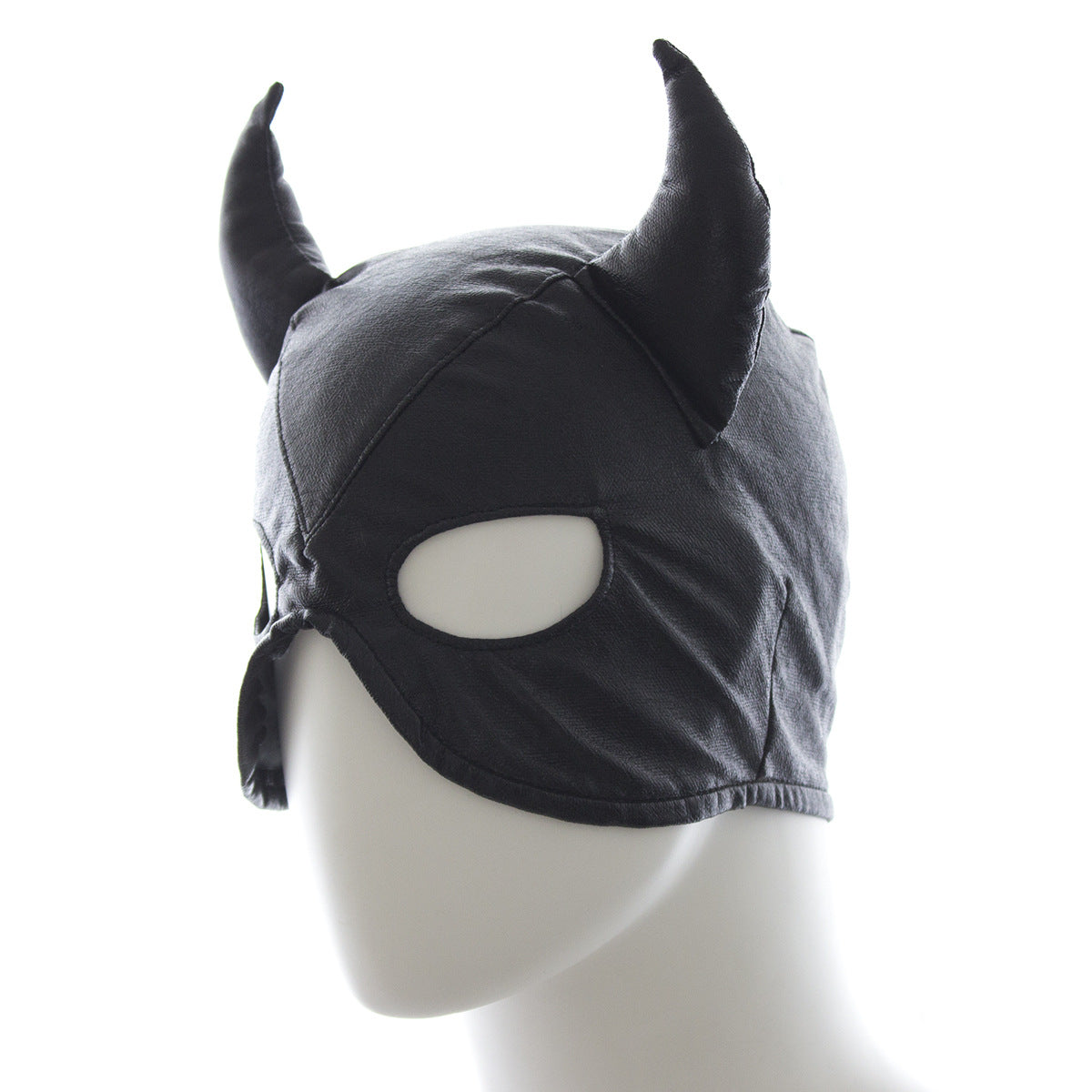 Mask with horns
