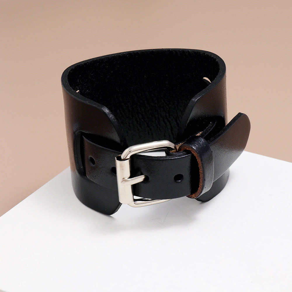 Armband in schwarzem echtem Leder