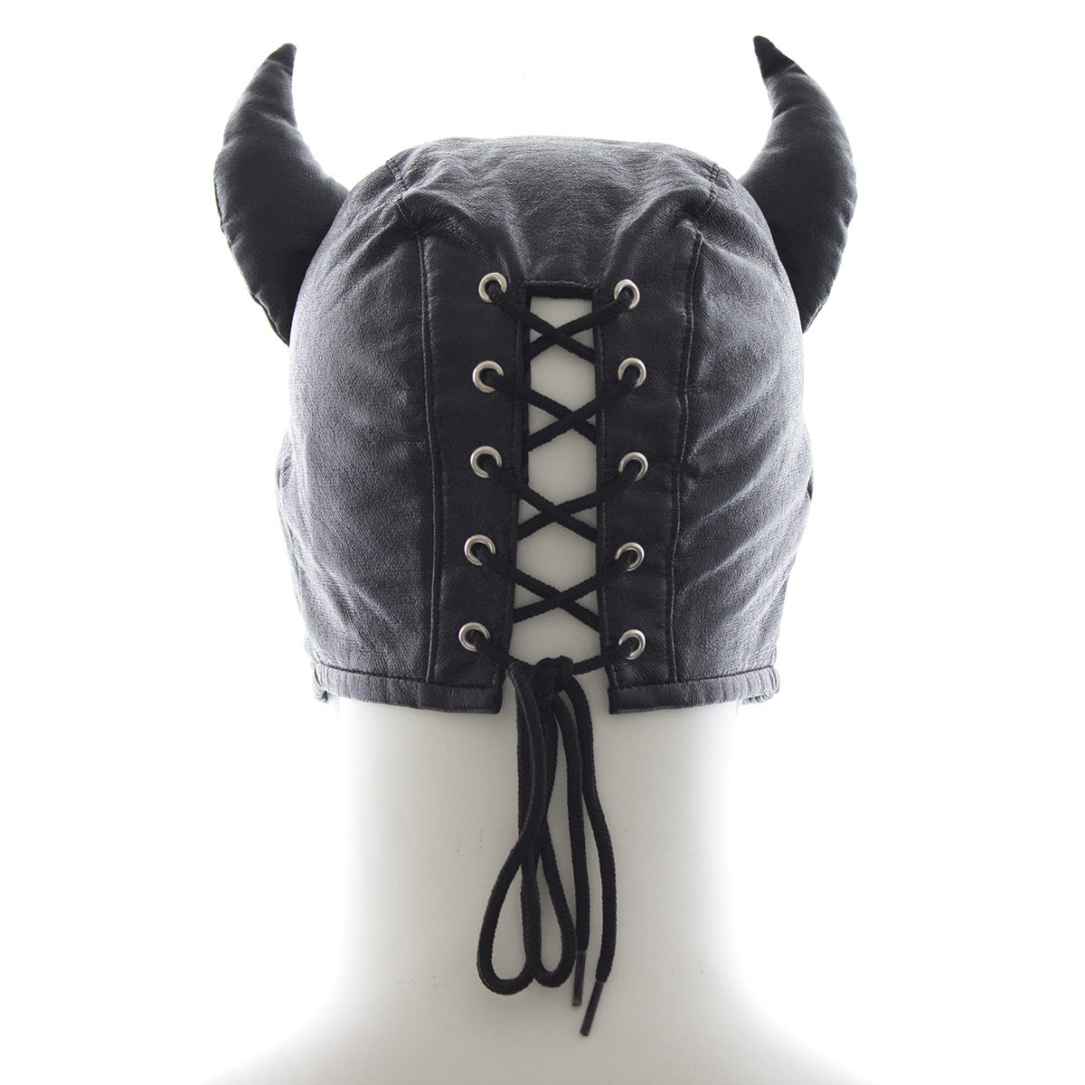 Mask with horns