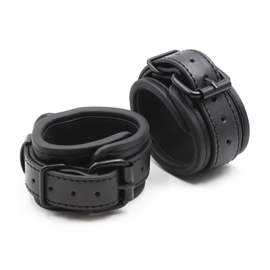 Handcuffs, wrist cuffs or ankle cuffs