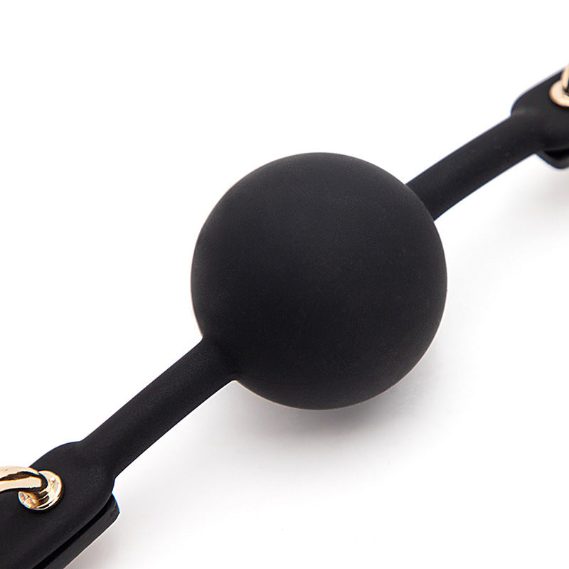 Gagball, exclusive in black silicone with brass fittings