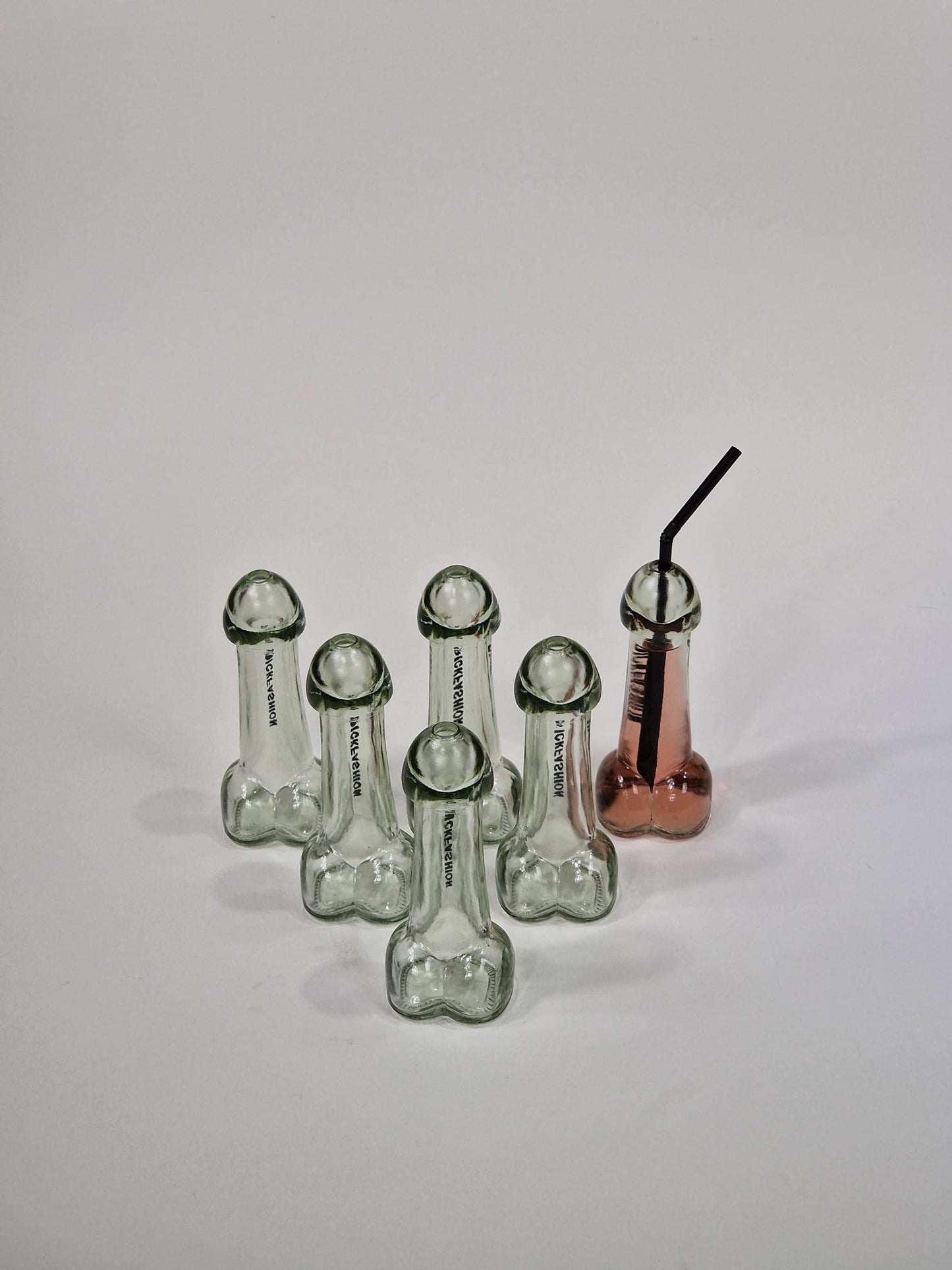 Dickes Glas, Schnapsglas oder Schnapsglas mit lustiger Form