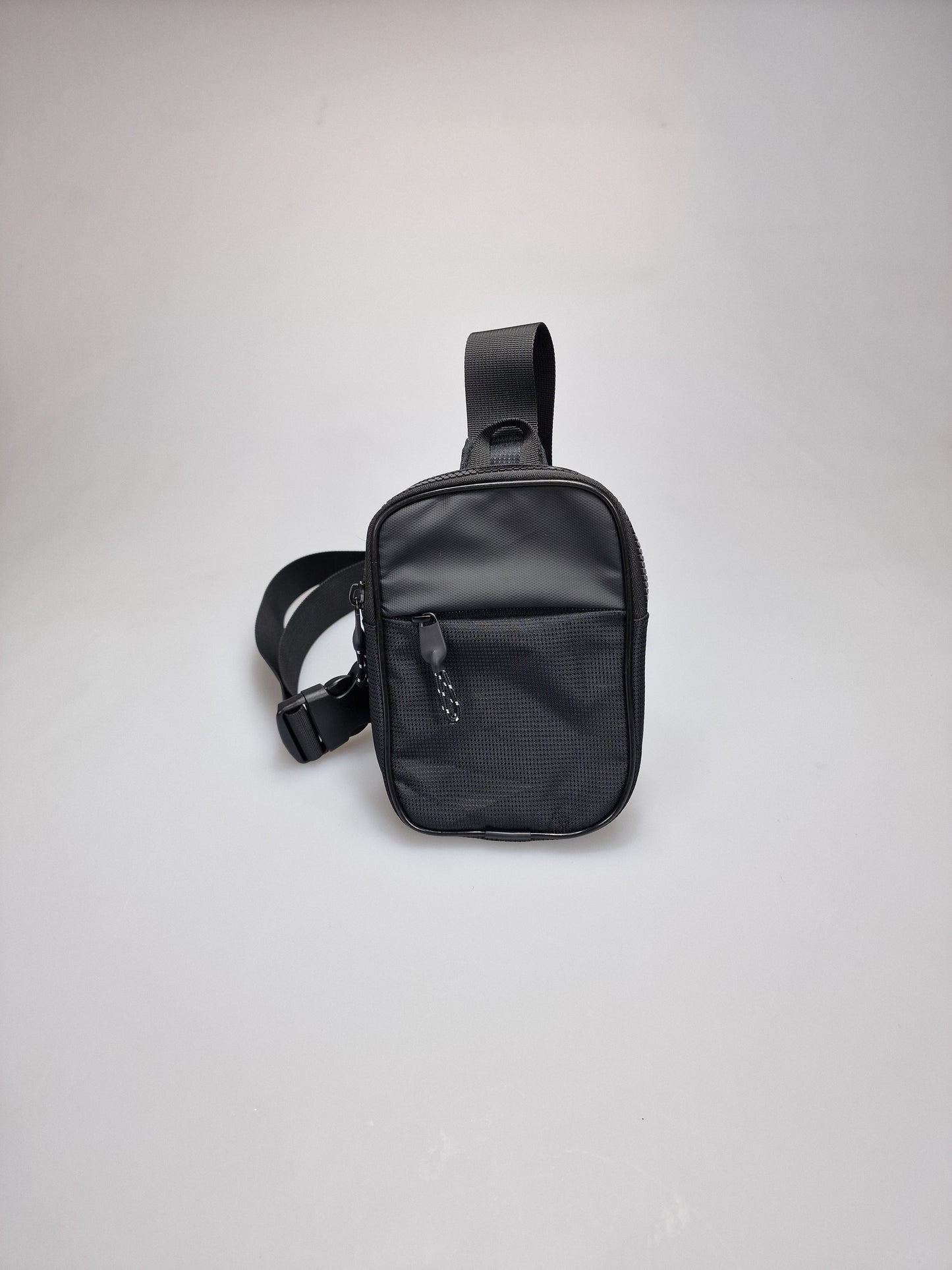 Eine stilvolle und praktische Tasche, eine einzigartige Brusttasche.