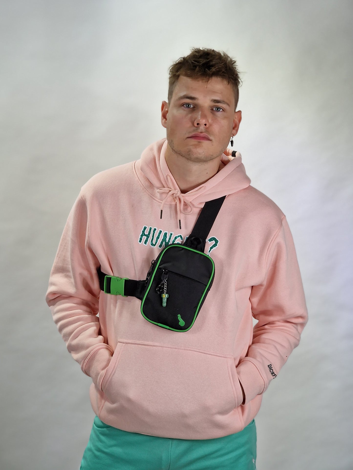 Eine stilvolle und praktische Tasche, eine einzigartige Brusttasche.