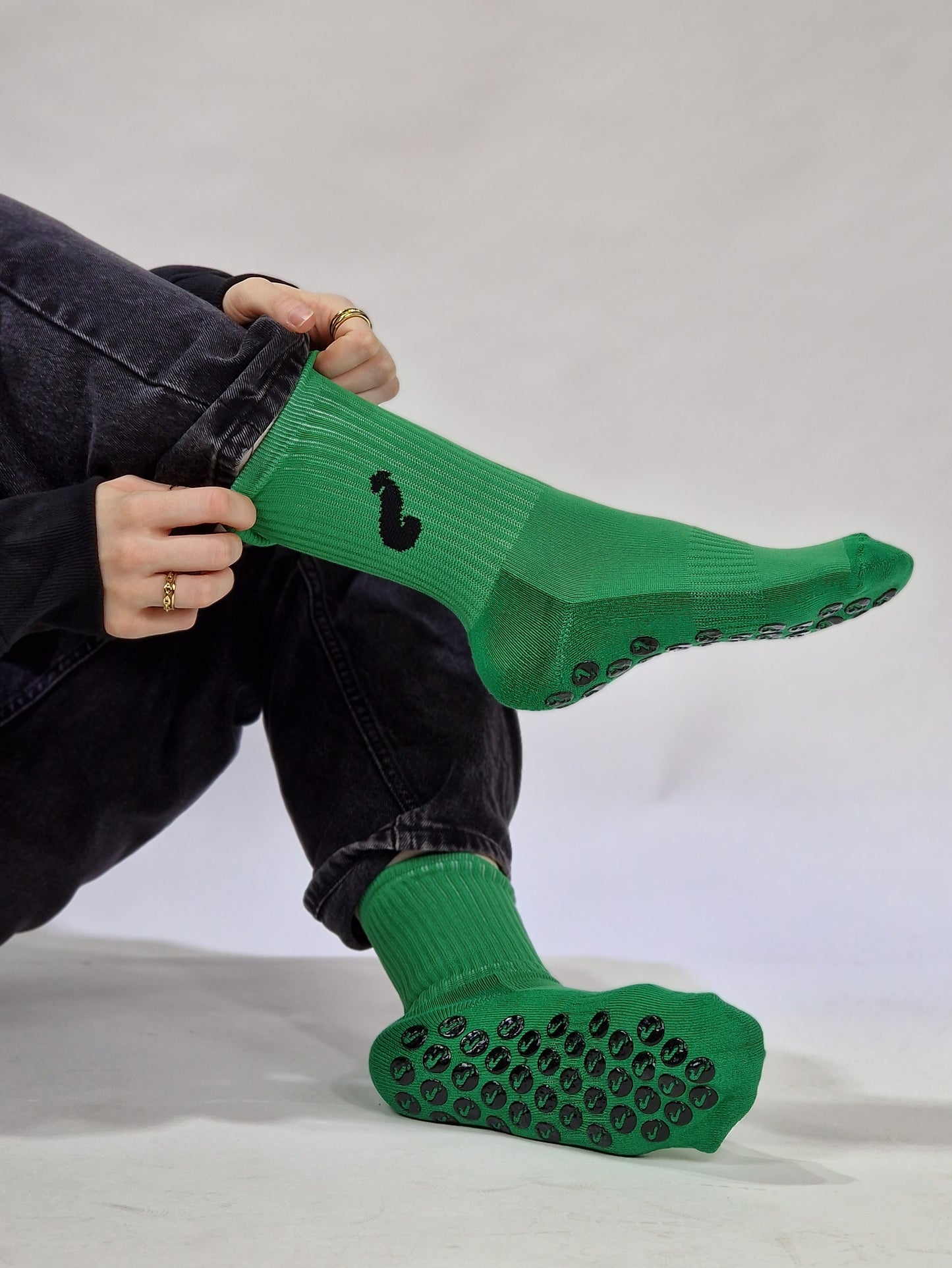 Crew-Socken in Grün und Schwarz, stylische und bequeme Sportsocken