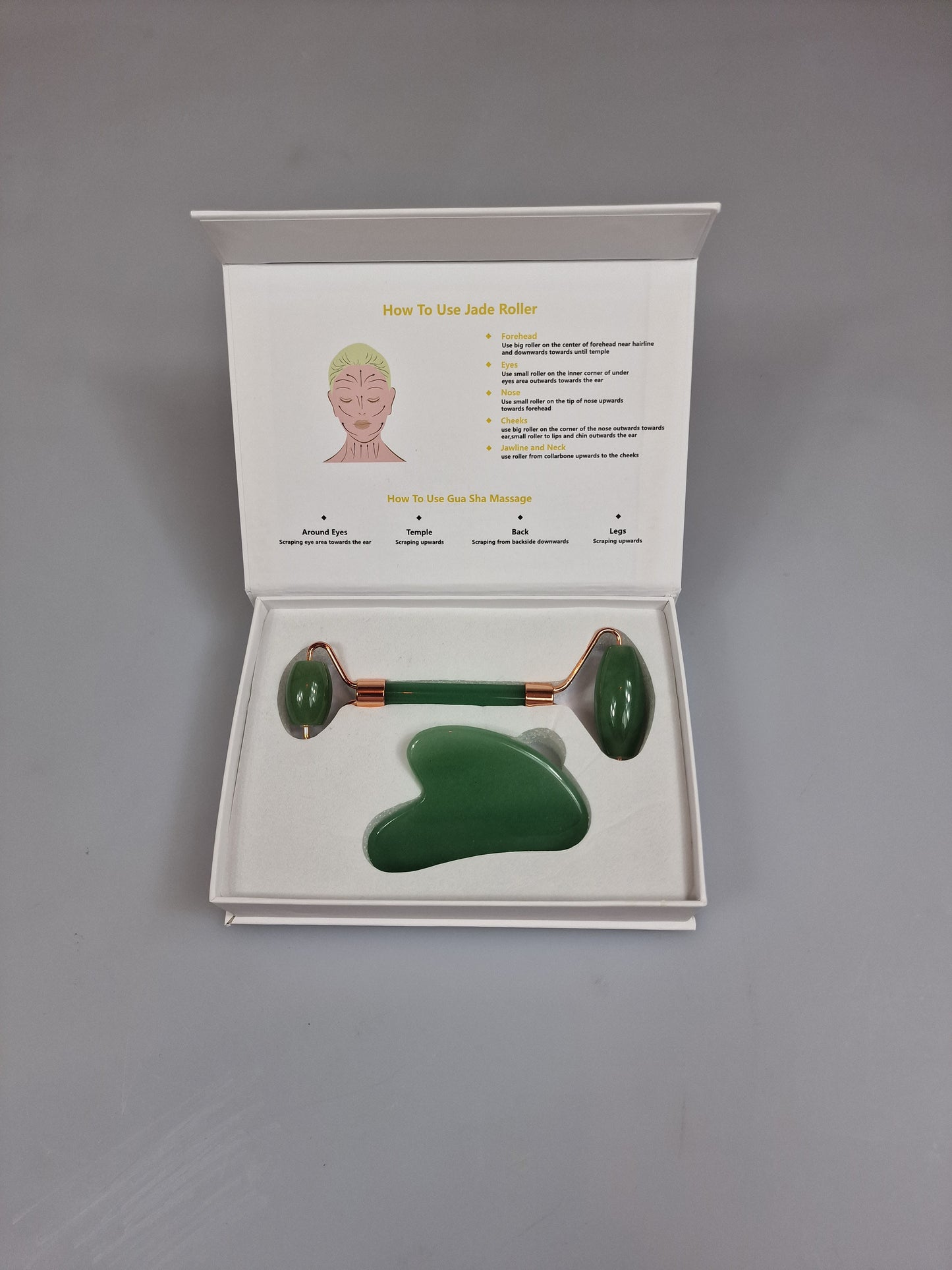 Ansiktsroller och skrapa, combi-box i Grön Aventurin. Jade face roller, Gua Sha