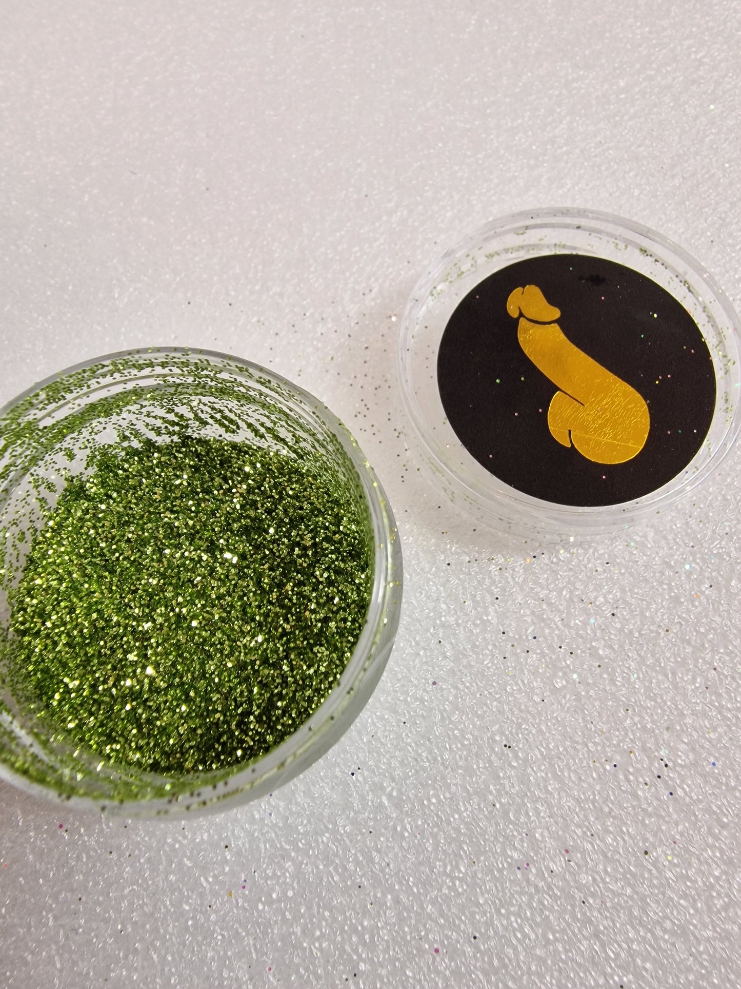 Glitter i många olika färger