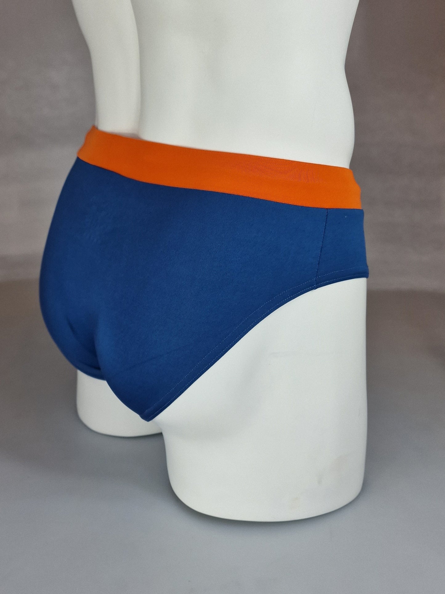 Swim brief - orange linning med blå byxa - badbyxa med push up