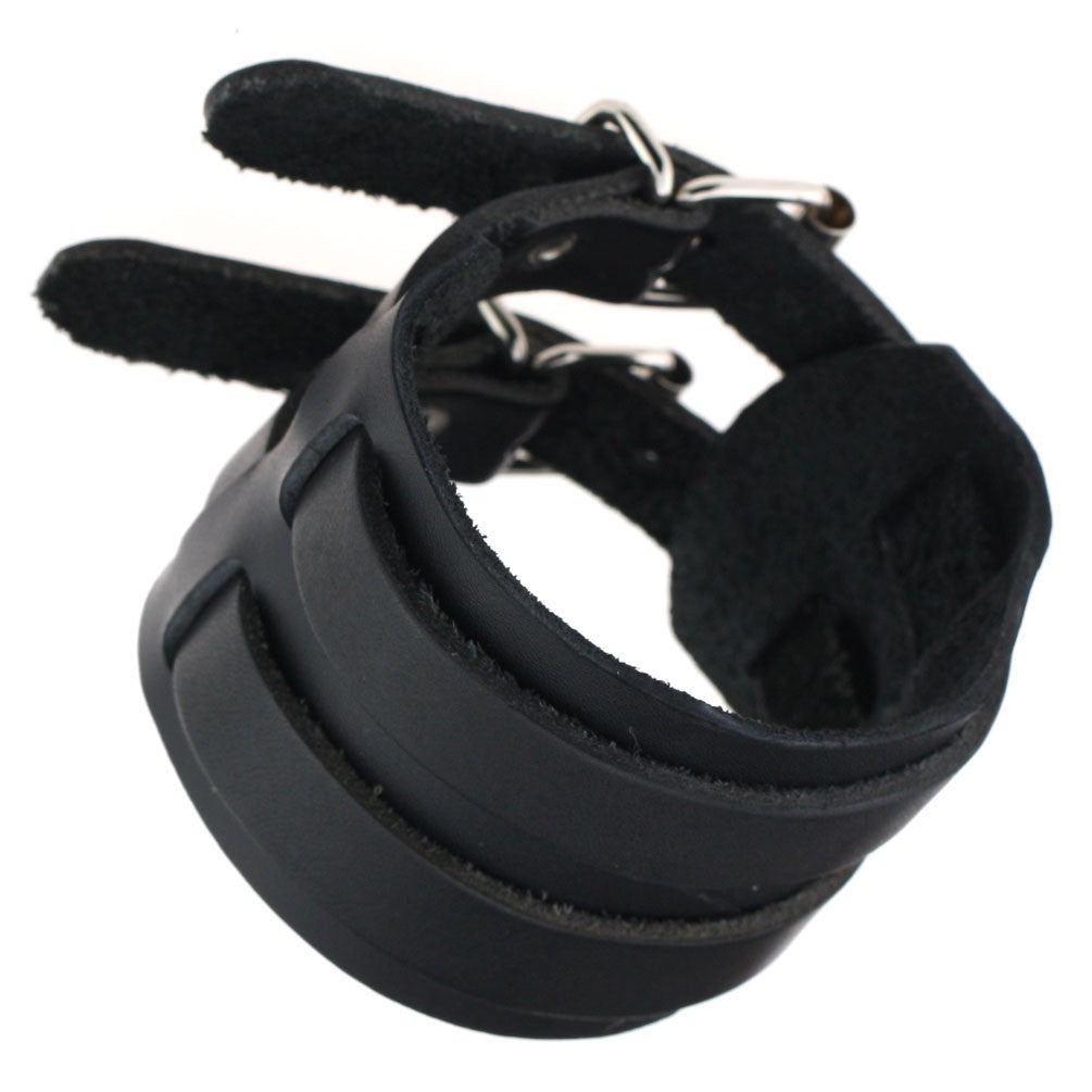 Leather bracelet with double clasp