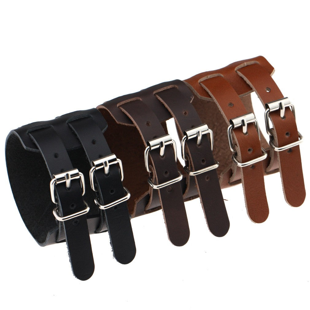 Leather bracelet with double clasp