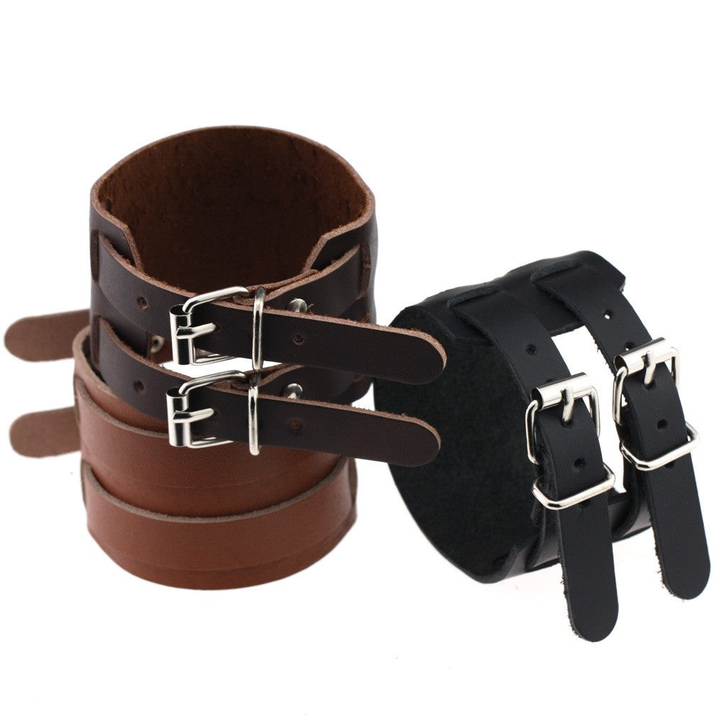 Leather bracelet with double clasp
