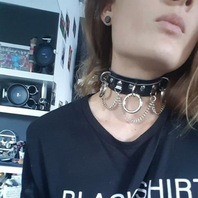 Choker, necklace with chains and rings