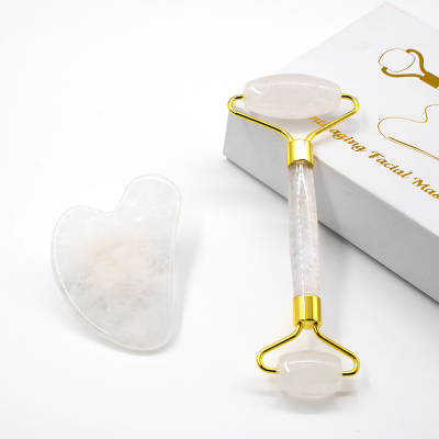 Ansiktsroller, face roller och facescraper i combi-box. Gua Sha i clear quartz eller bergkristall