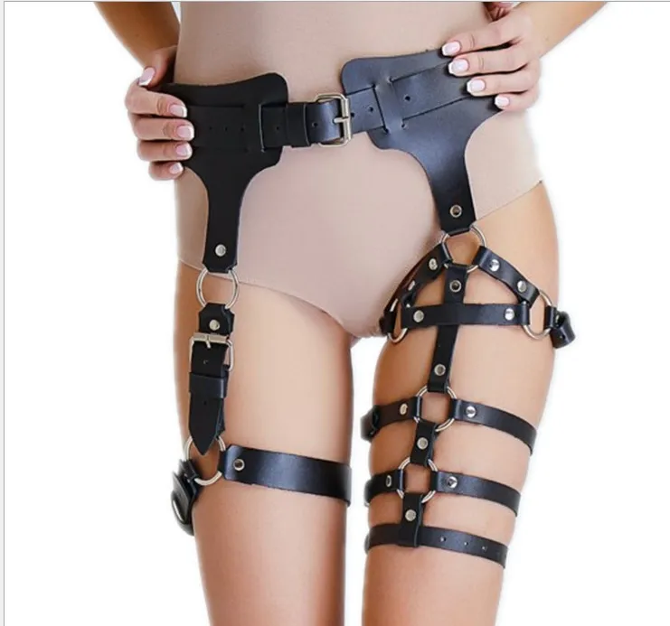 Geschirr für die Beine, Strümpfe oder Hosenträger aus Leder mit vielen Lederbändern