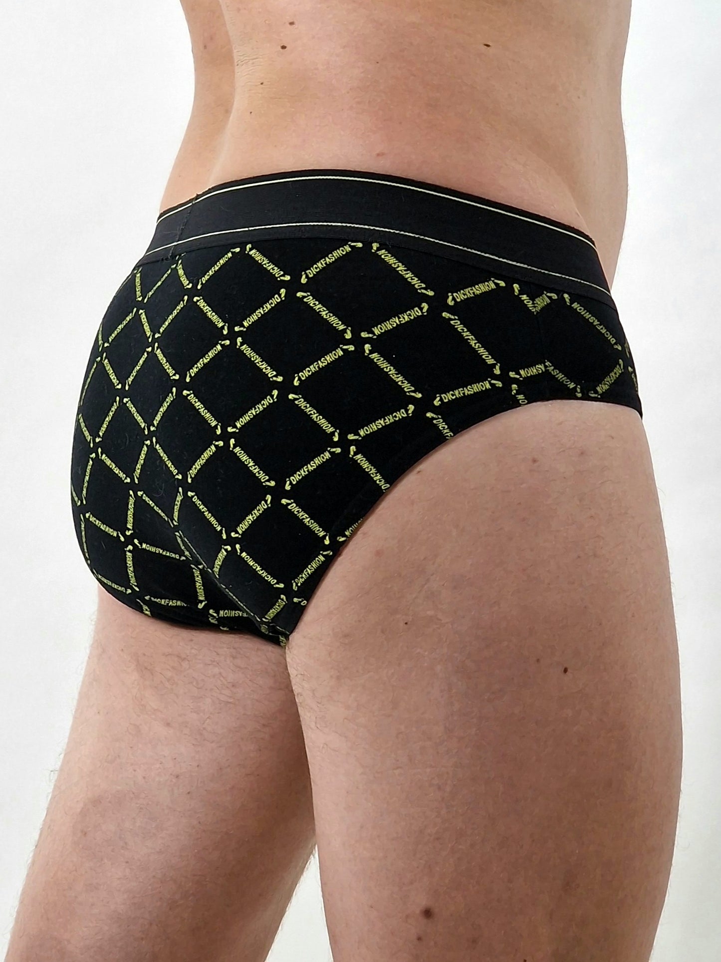 Schwarz-gelber Slip, Herrenunterhose