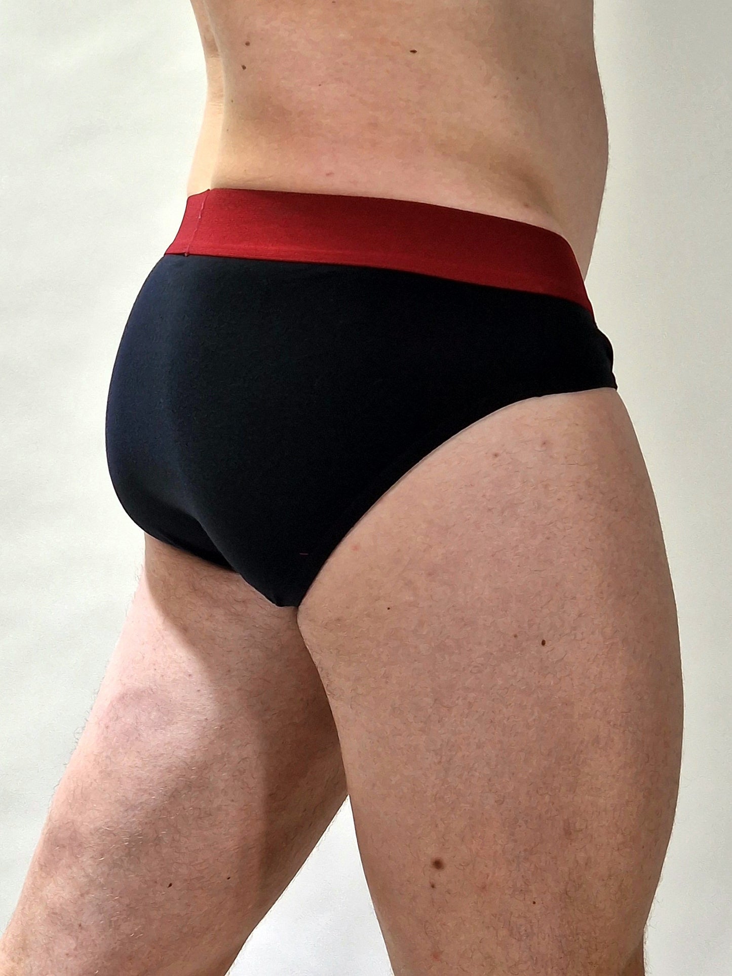 Black-red briefs, comfortable and unique men's underpants