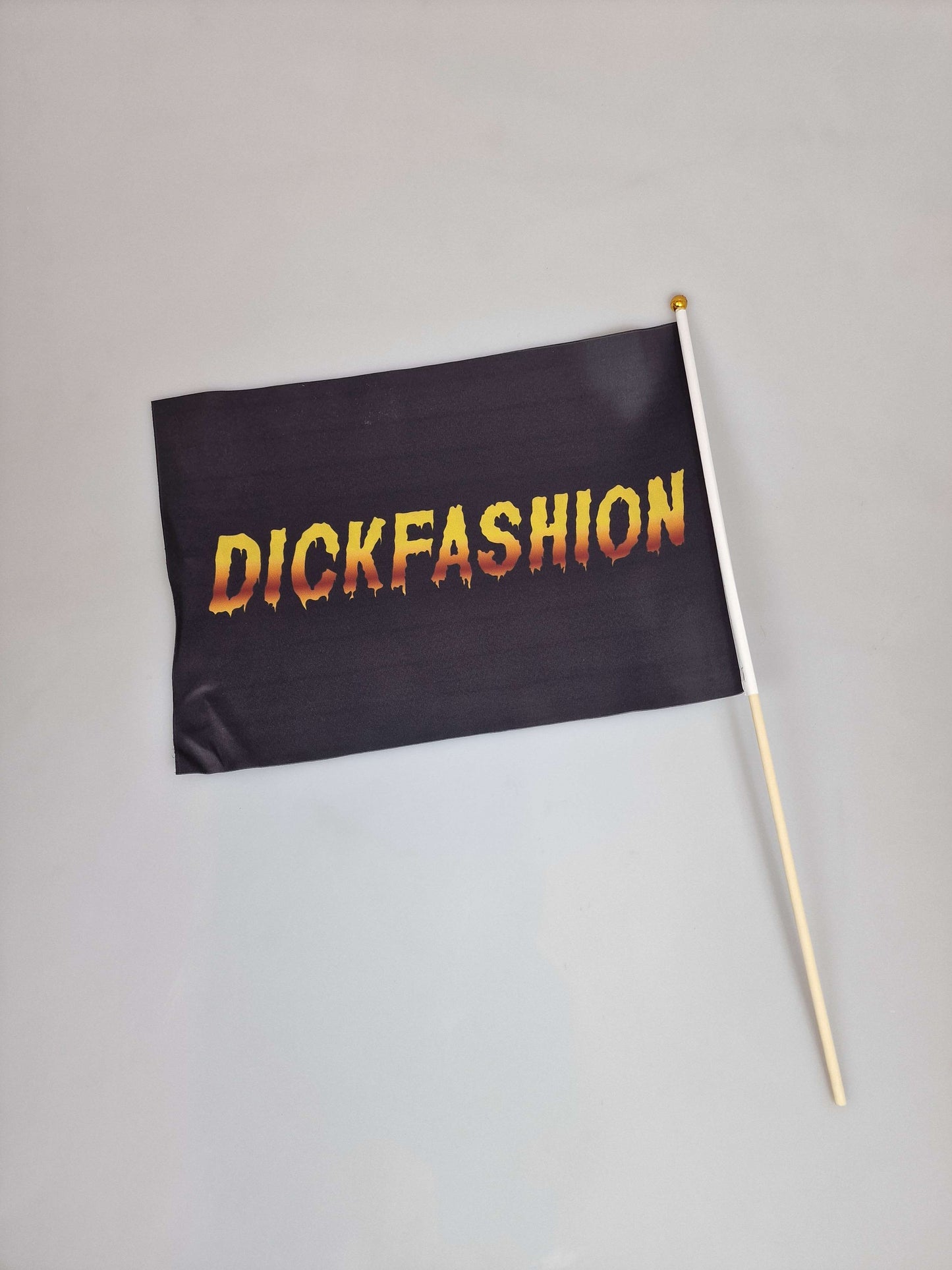 Flaggor på pinne, handflagga eller handflaggor för Pride och andra parader