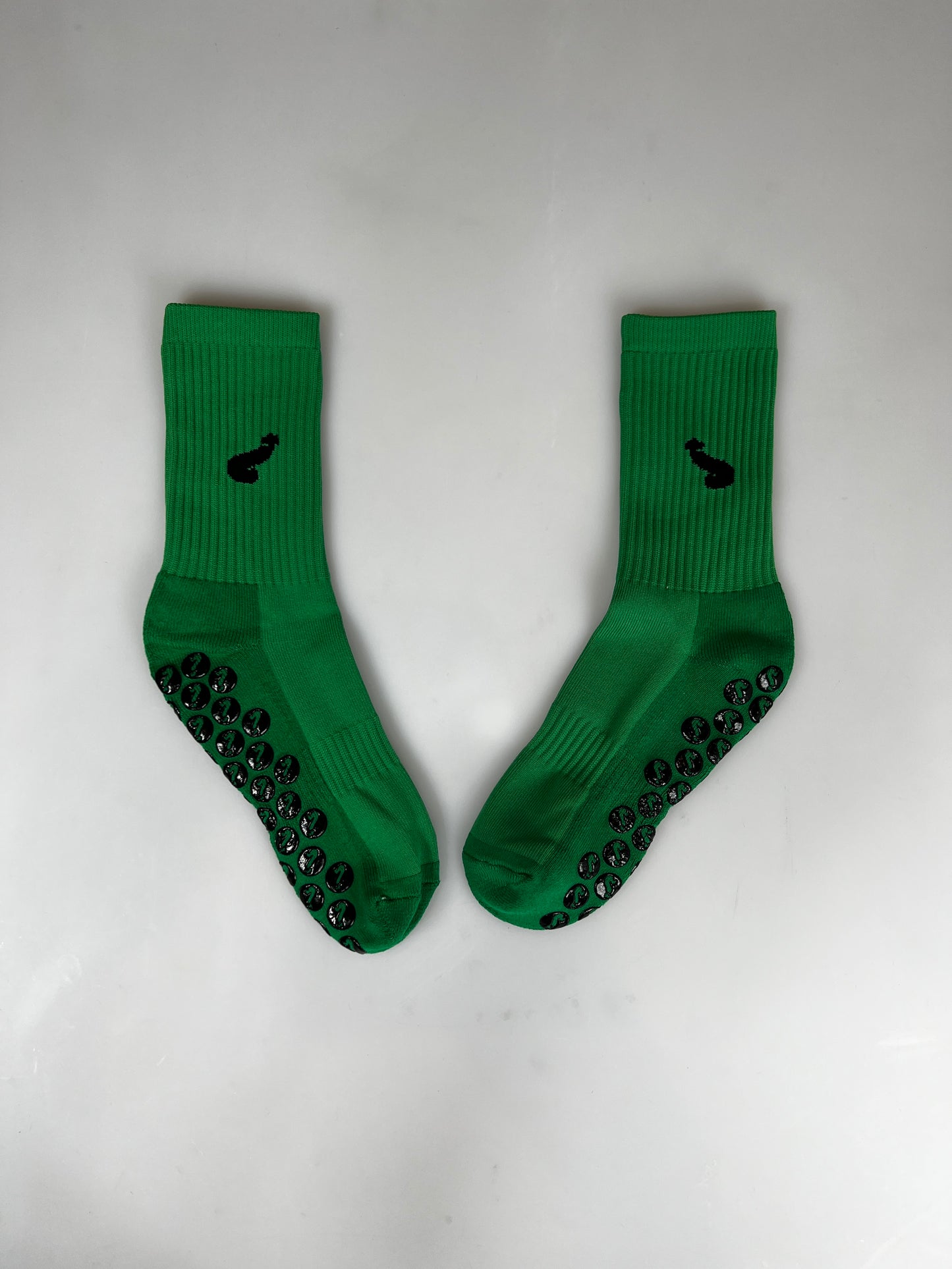 Crew-Socken in Grün und Schwarz, stylische und bequeme Sportsocken
