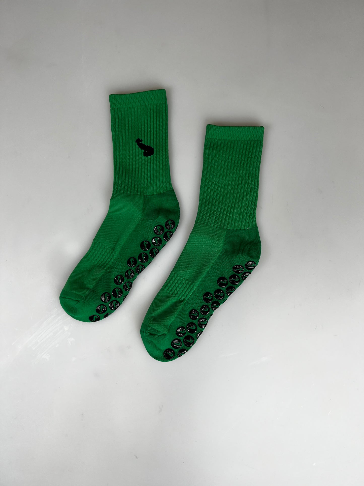 Crew-Socken in Grün und Schwarz, stylische und bequeme Sportsocken