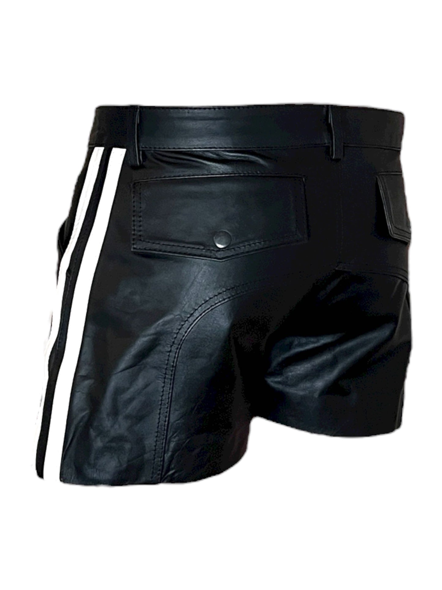 Shorts i äkta läder med vita revärer