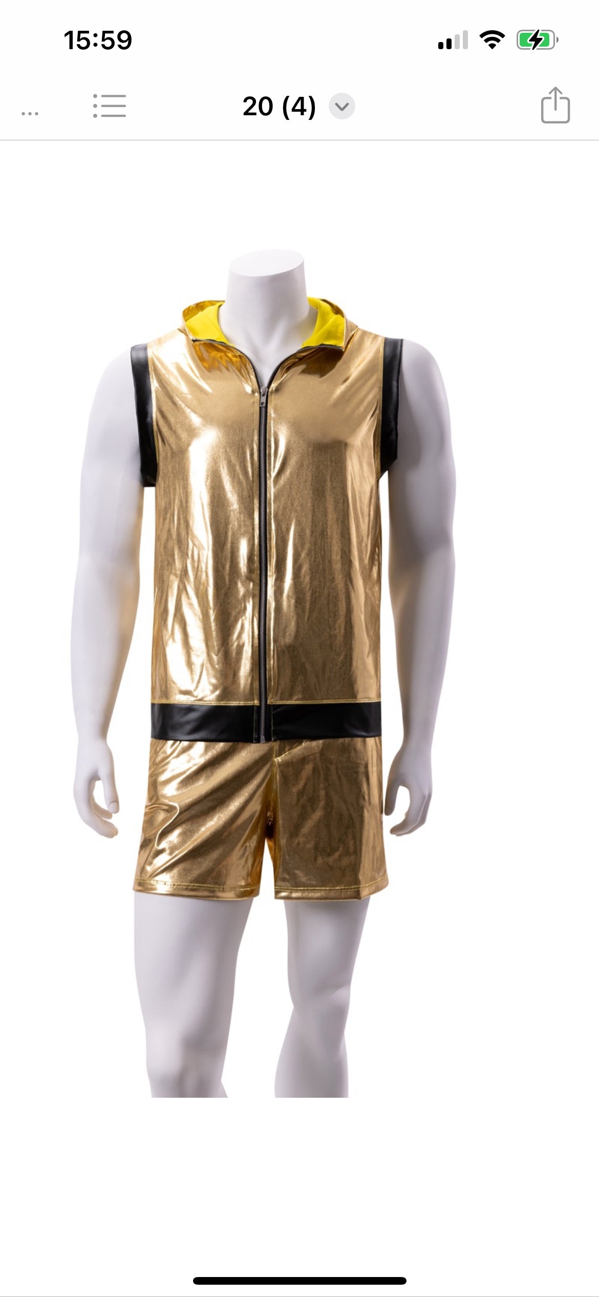 Guld, hoodie och shorts