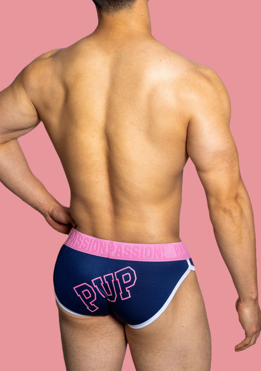 Kalsonger, Briefs med trycket "Pup"
