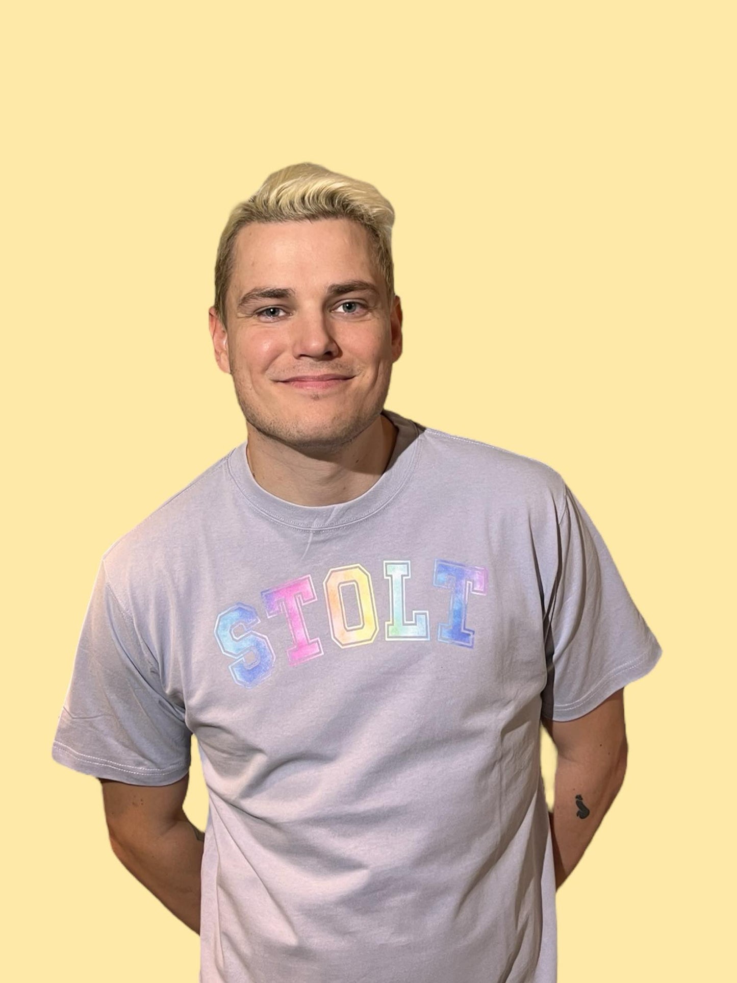 Camiseta con estampado ORGULLO