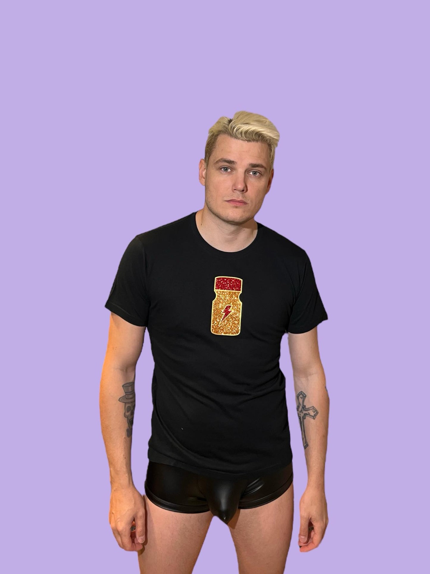 Camiseta con estampado, broches de presión