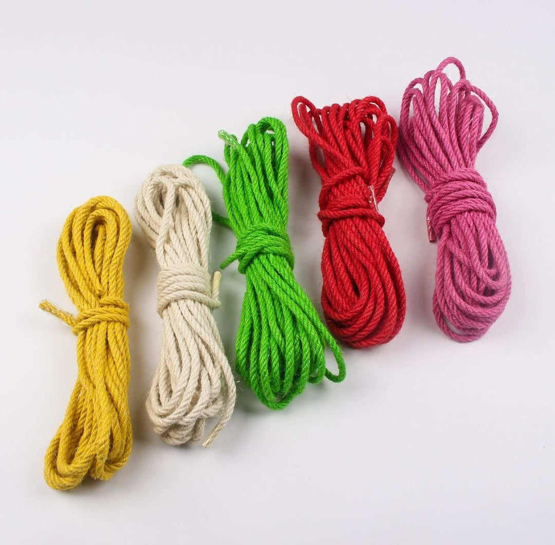 Shibari bondagerep premium en yute, 10 metros, fabricado en Suecia. Elija entre muchos colores.