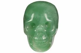 Gran calavera de cristal en piedra aventurina verde.