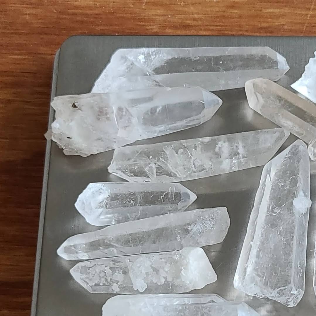 Cuarzo claro, cristal de roca, puntas en bruto.