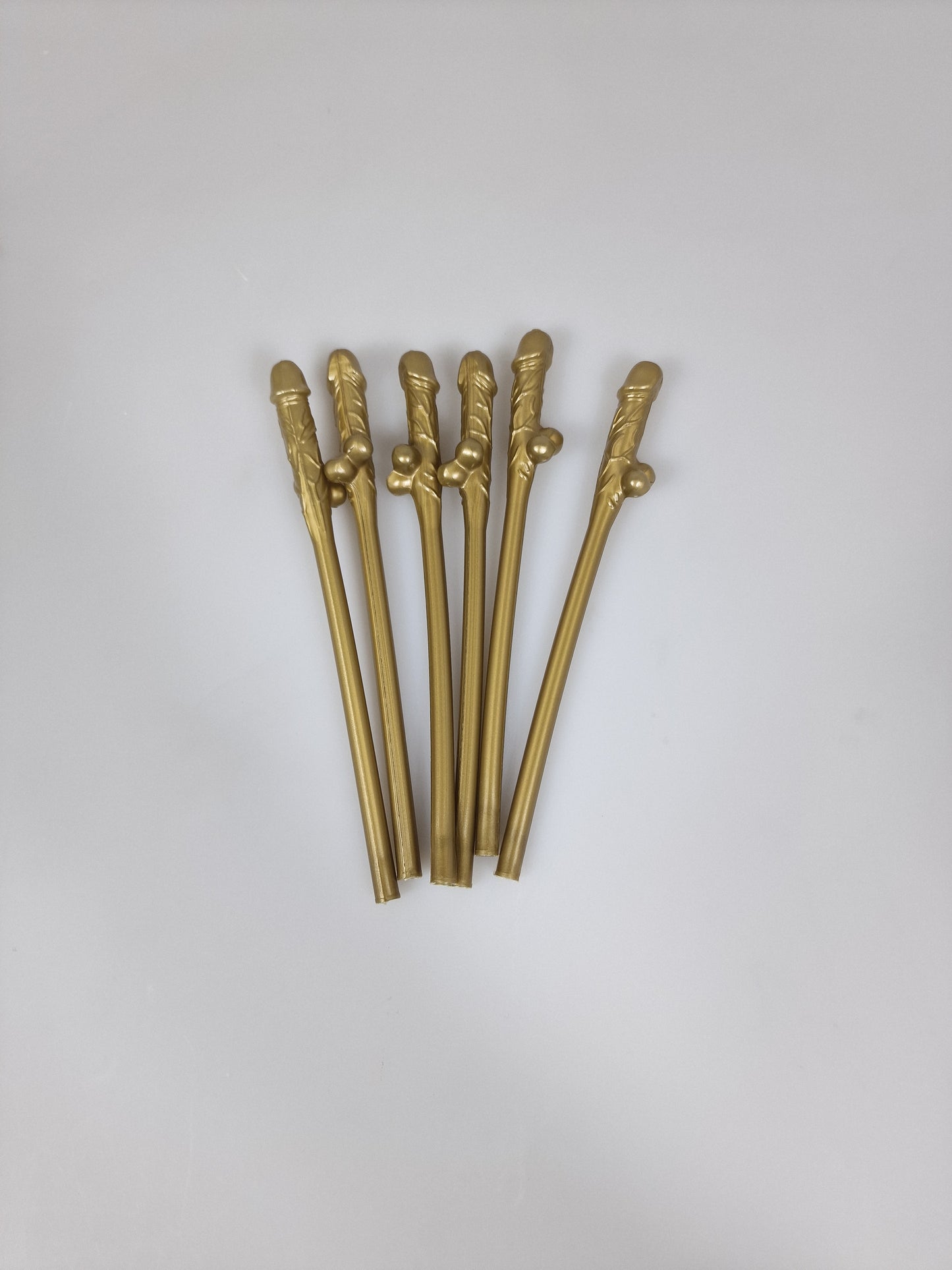¡Crea risas y salva el medio ambiente con los chupapollas reutilizables de plástico duro de Dickfashion!