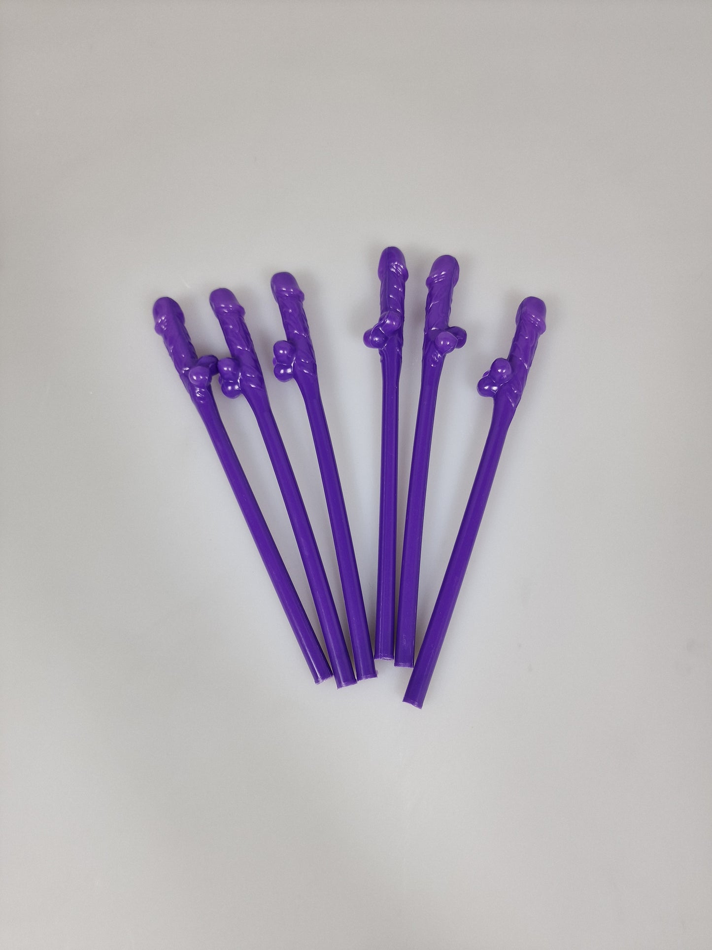 ¡Crea risas y salva el medio ambiente con los chupapollas reutilizables de plástico duro de Dickfashion!