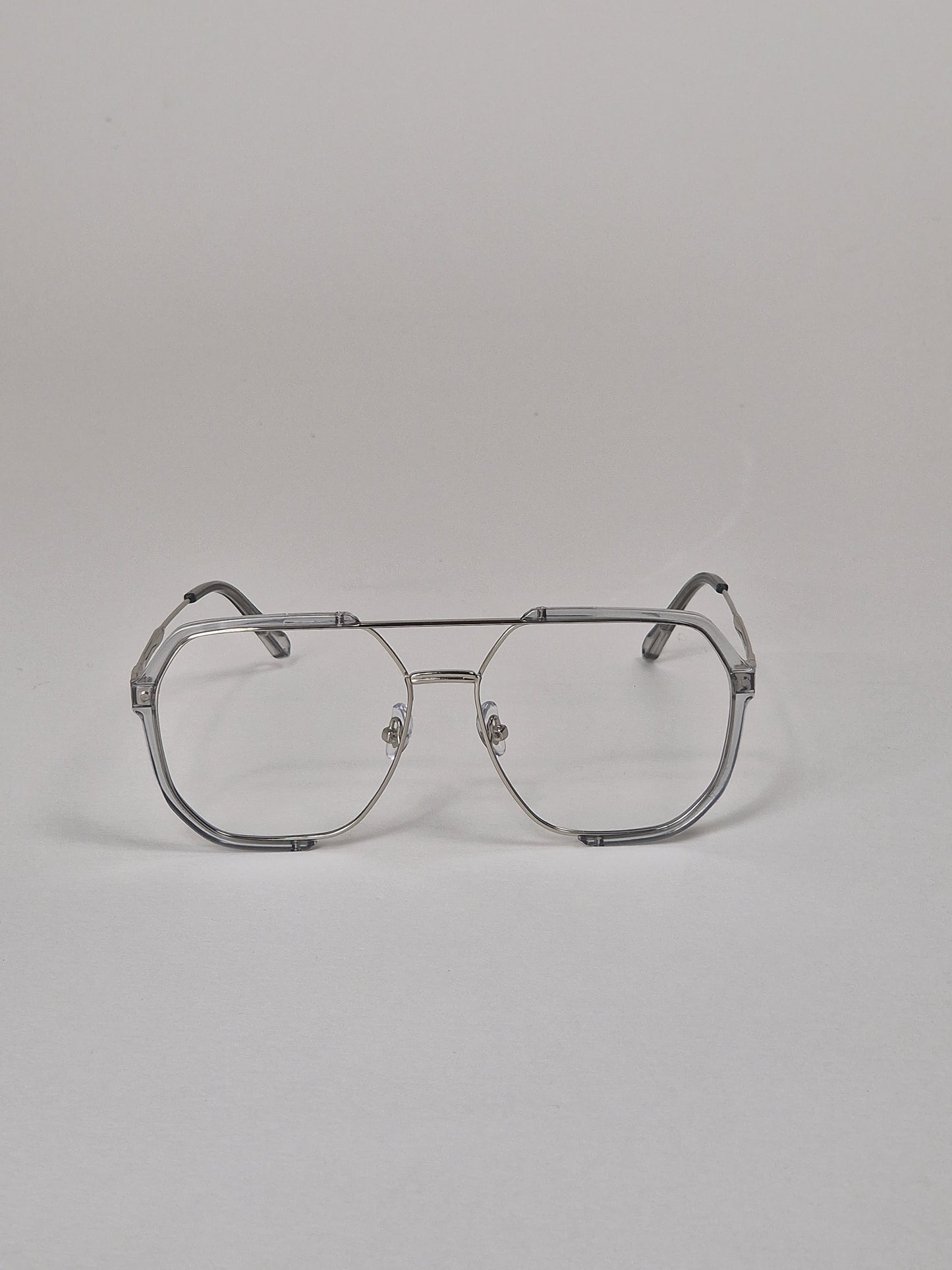 Sonnenbrille, transparente Gläser. Nr. 42
