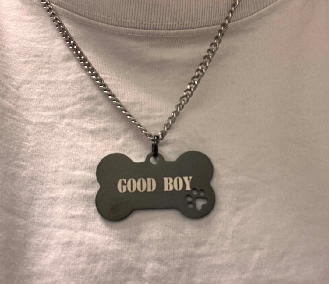 Halsband, puppy ben med texten GOOD BOY plus HUND TASS