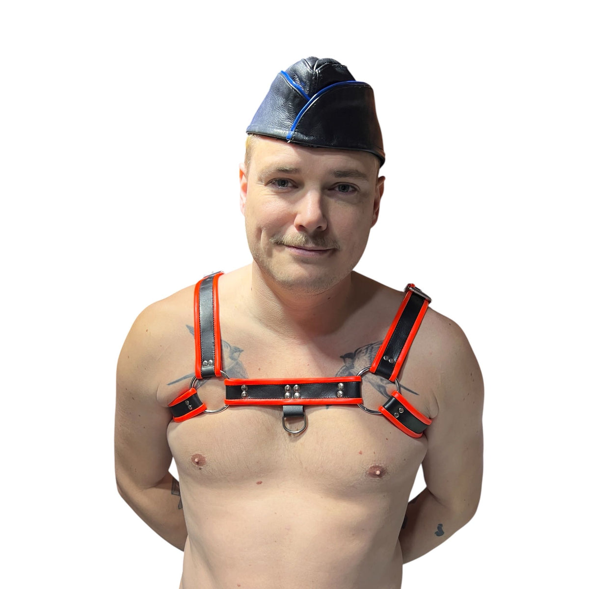 Harness i svart och klar orange äkta läder, typ bulldog