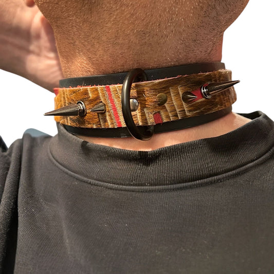 Collar eller choker i läder med nitar