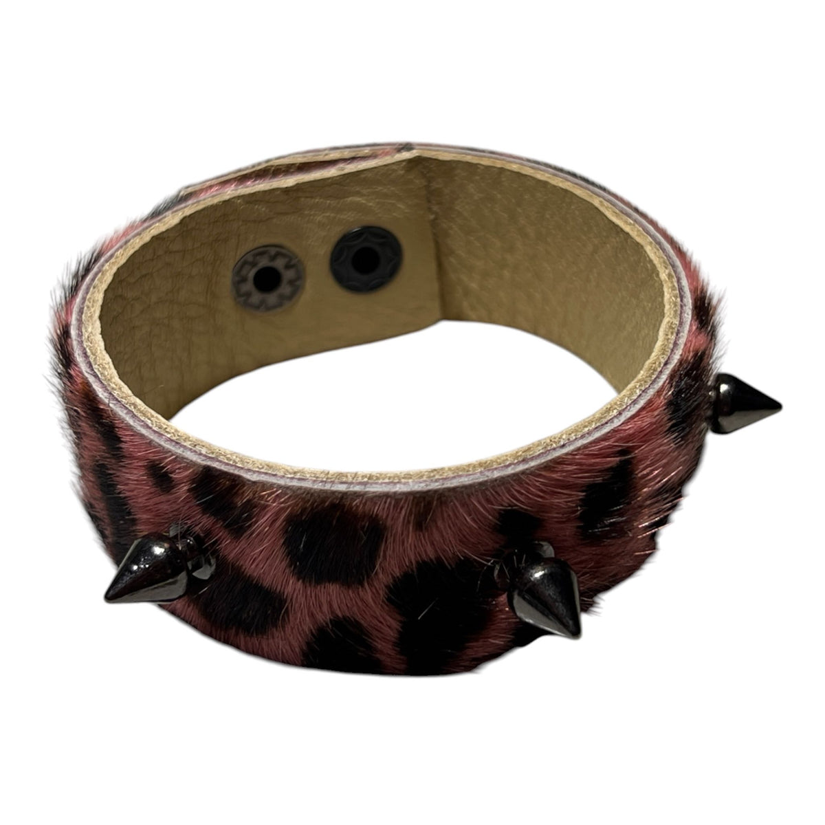 Armband, i äkta leopardfärgat och hårigt läder