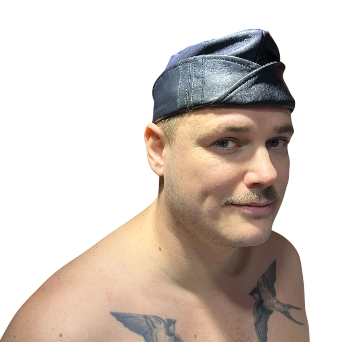 Garrison cap, båtmössa i svart läder