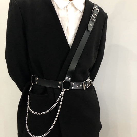 Harness, orderns harness med kedjor