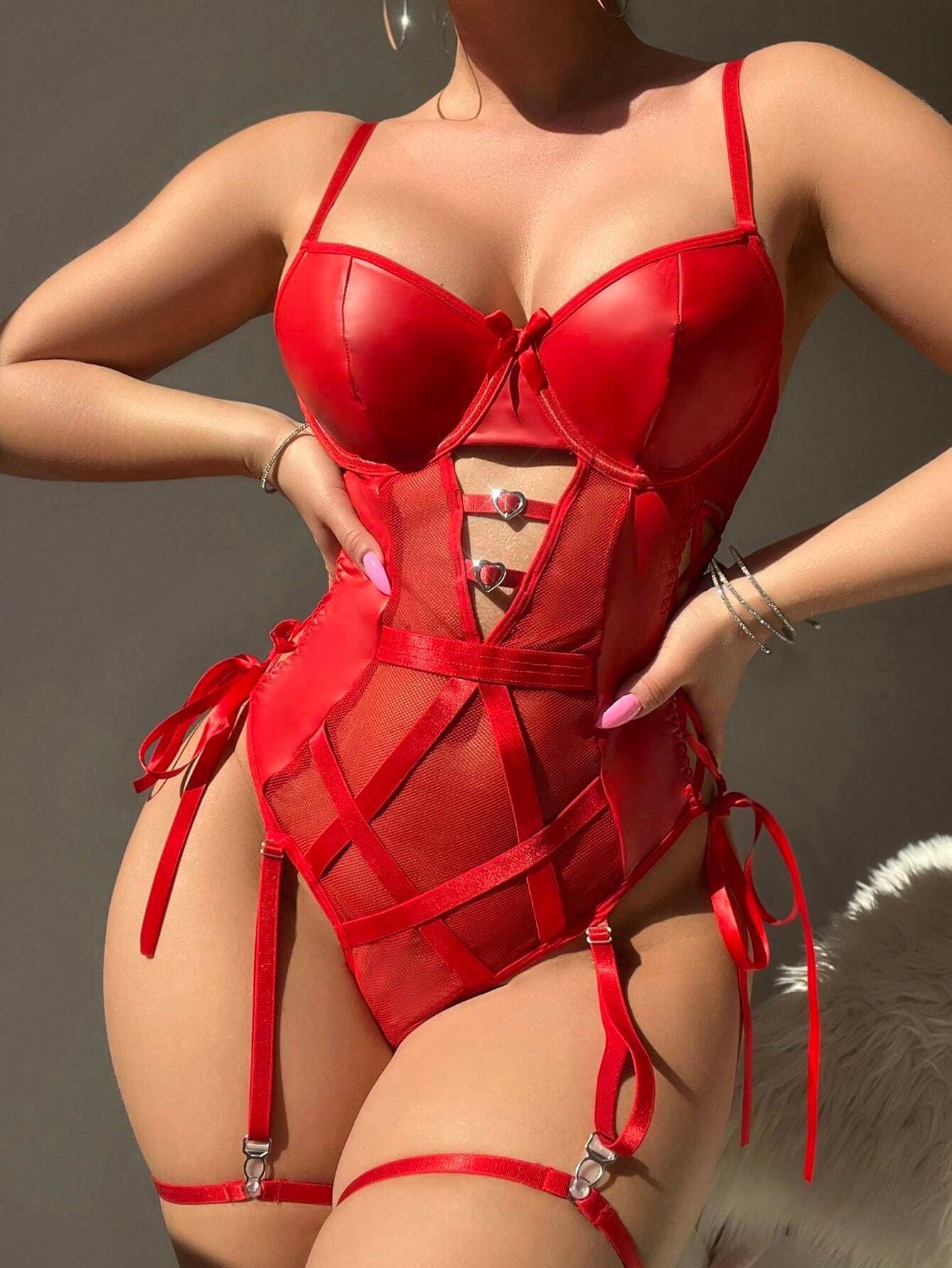 Röd lingerie korsett i satin med spets