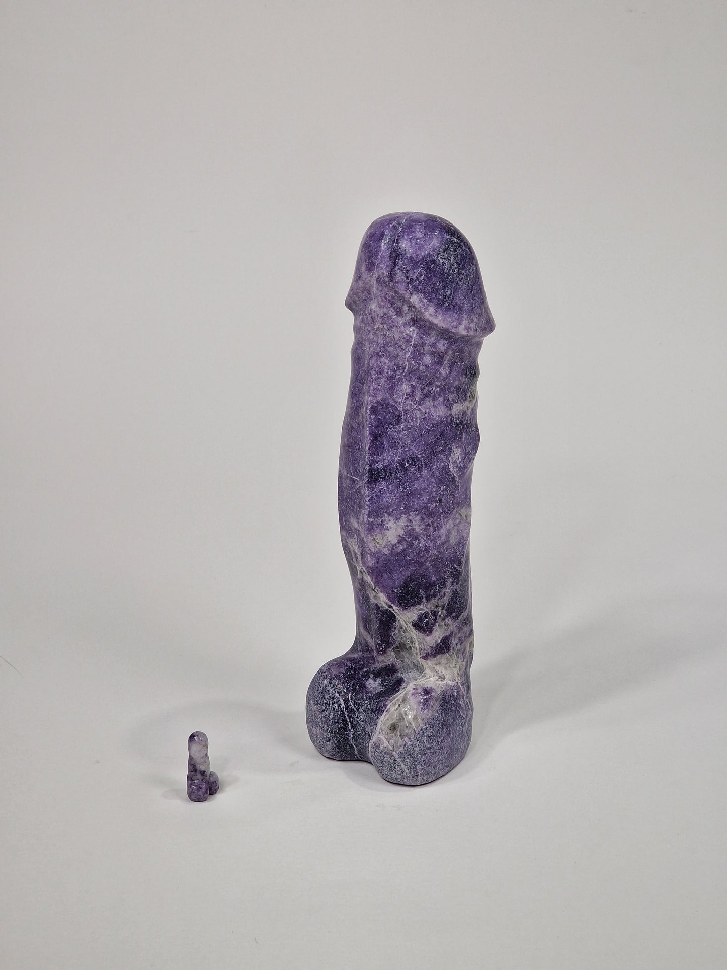 Staty i kristall - 25 cm, 1.5kg Ametist formad som en penis