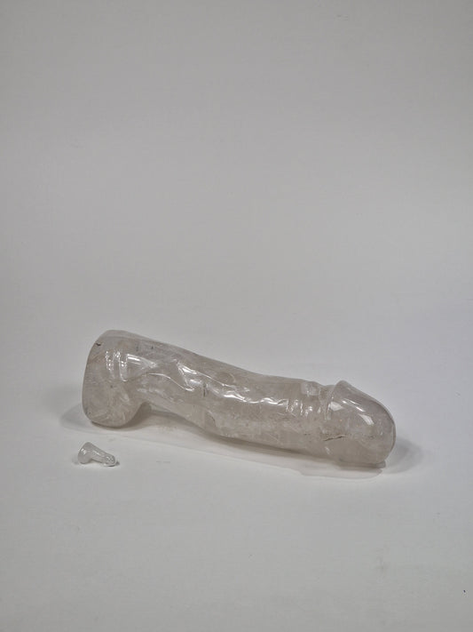 En annorlunda och rolig staty i kristall - 25 cm, 1.5kg Bergkristall (Clear Quartz) formad som en penis